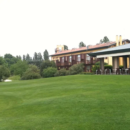 Hotel Golf 3*