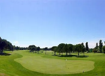 Golf Hotel