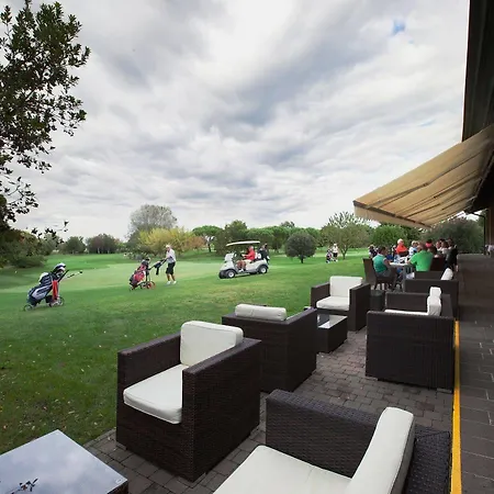 Hotel Golf 3*
