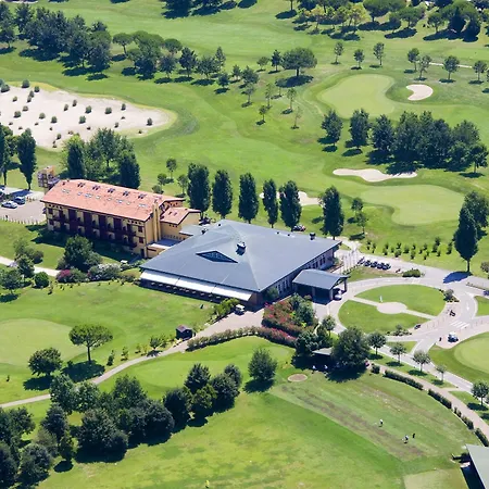 Отель Golf 3*